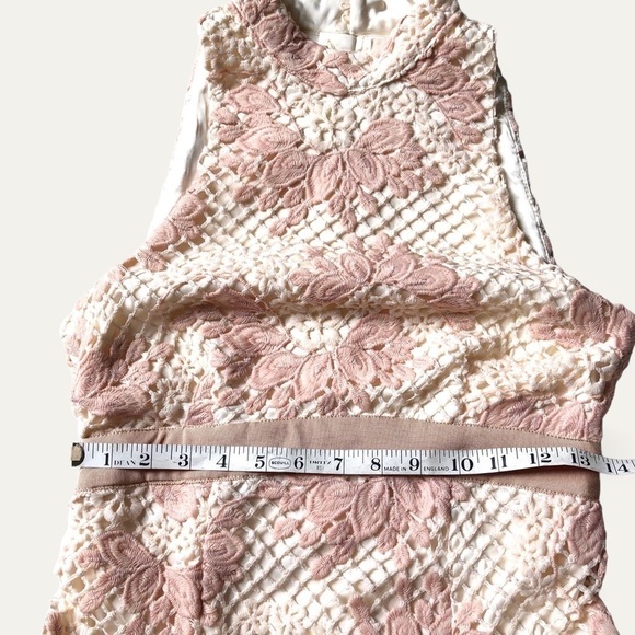 Keepsake the Label Lace Midi Dress Mermaidcore Crochet Handkerchief Hem Size 4 - Picture 13 of 16